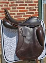Bruin dressuurzadel, Animaux & Accessoires, Chevaux & Poneys | Selles, Enlèvement, Utilisé