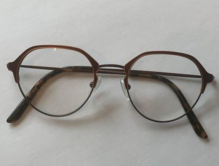 Leesbril dames 1,5 - titanium montuur, Handtassen en Accessoires, Zonnebrillen en Brillen | Dames, Gebruikt, Leesbril, Ophalen