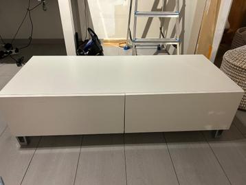 Tv meubel beschikbaar voor biedingen