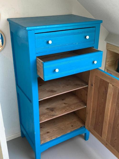 Kleurrijk blauw kastje, Huis en Inrichting, Kasten | Overige, Zo goed als nieuw, Ophalen