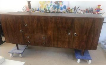 lange vintage dressoir beschikbaar voor biedingen