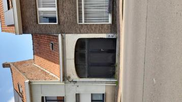 Garage, terras, tuin beschikbaar voor biedingen