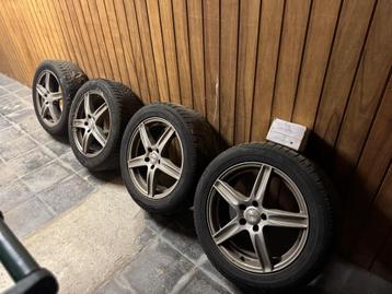 DEZENT VELGEN + BANDEN 215/55/17 beschikbaar voor biedingen