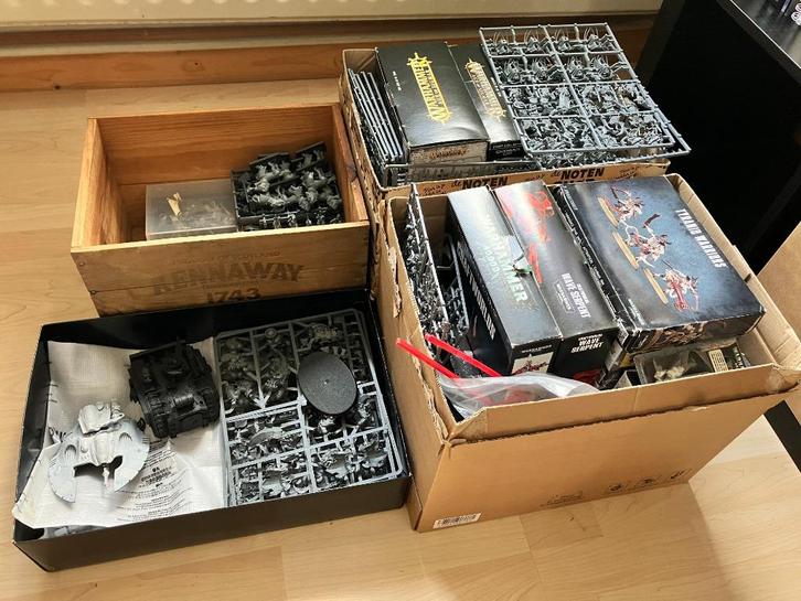 Warhammer/Warhammer 40k - collectie - UPDATE, Hobby en Vrije tijd, Wargaming, Zo goed als nieuw, Warhammer, Figuurtje(s), Ophalen of Verzenden