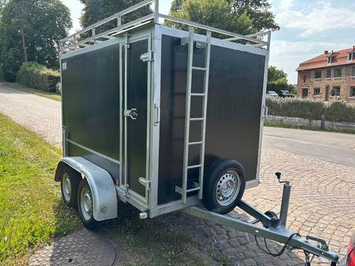 Dubbelassige gesloten bestelwagen, Auto diversen, Aanhangers en Bagagewagens, Zo goed als nieuw, Ophalen
