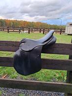 Goed onderhouden Kieffer springzadel met veel schoftvrijheid, Dieren en Toebehoren, Ophalen, Gebruikt, Springen
