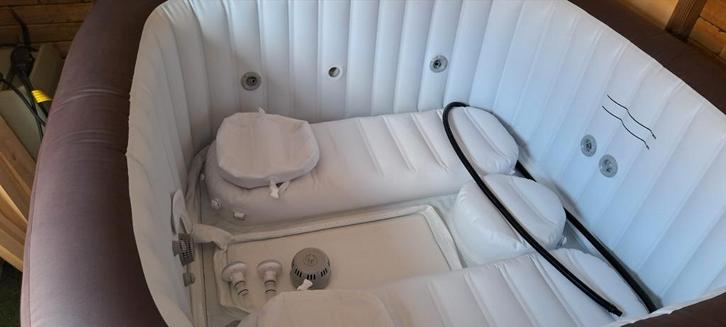 Lay z spa maledives, Tuin en Terras, Bubbelbaden en Hottubs, Zo goed als nieuw, Ophalen