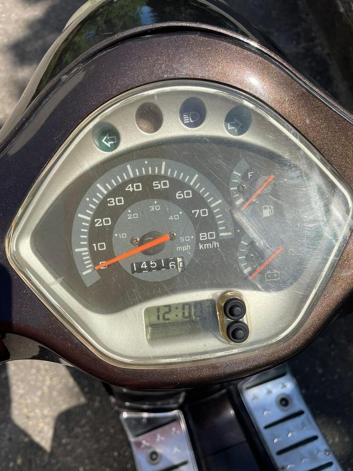 Benda A klas bromer met papieren start perfect, Fietsen en Brommers, Scooters | Vespa, Zo goed als nieuw, Ophalen