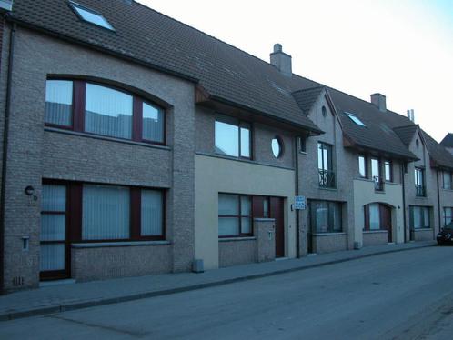 Te huur Meulebeke  (W-Vl) Centrale rijwoning + garage € 878, Immo, Huizen te huur, Provincie West-Vlaanderen, Tussenwoning, Direct bij eigenaar