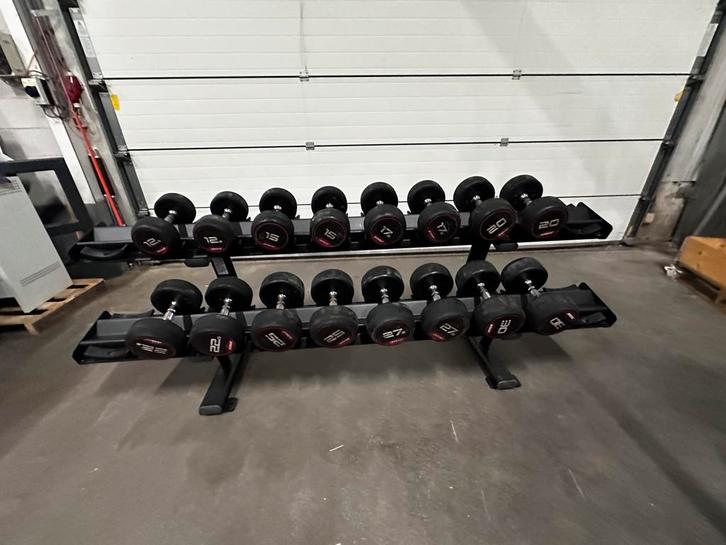 Vaste Rubberen Dumbells 12,5kg t/m 30kg + Matrix Opbergrek, Sport en Fitness, Fitnessmaterialen, Gebruikt, Dumbbell, Ophalen
