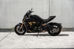 Ducati Diavel 1260 S - Noir et acier (jaune) - 3050 Km, Entreprise, Plus de 35 kW, 1262 cm³, 2 cylindres