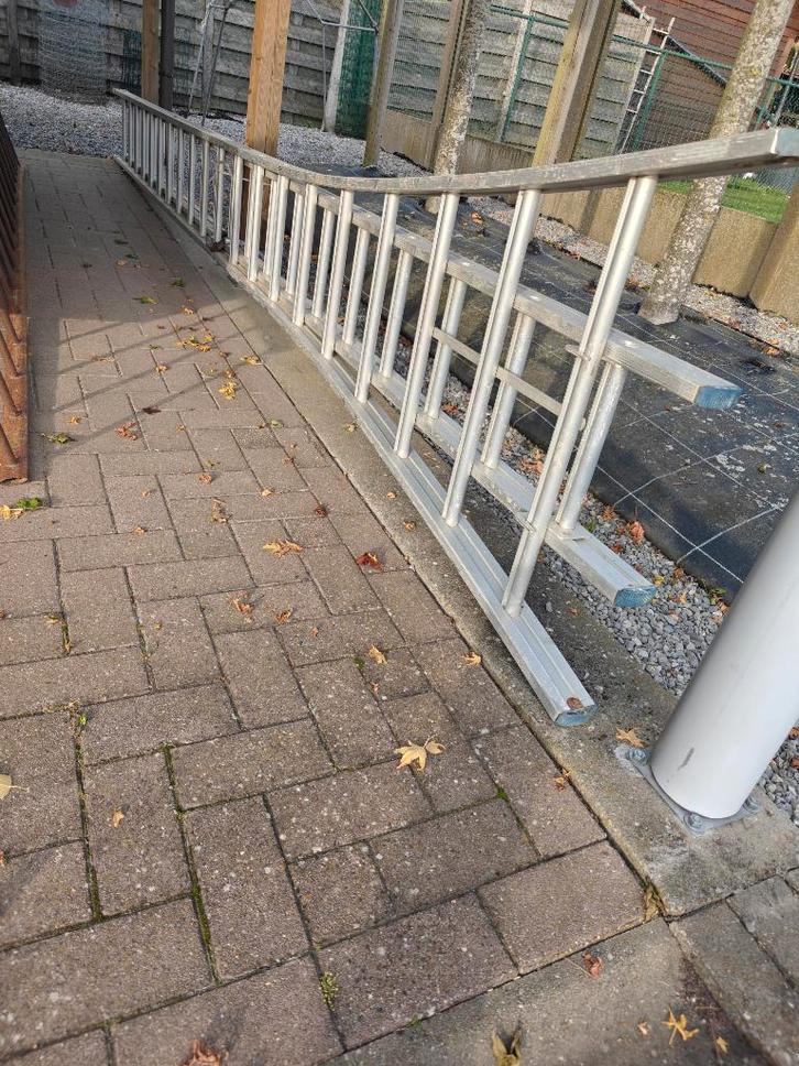 Schuifladder Solide te koop, Doe-het-zelf en Bouw, Ladders en Trappen, Gebruikt, Ladder, 4 meter of meer, Ophalen