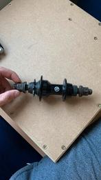 Bmx hub, Enlèvement