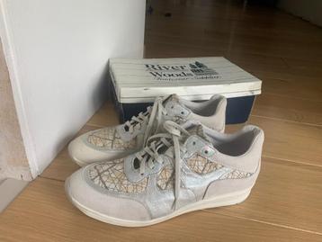 Sneakers beige print River Woods veters beschikbaar voor biedingen