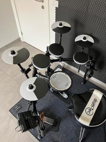 Roland TD-02KV Custom beschikbaar voor biedingen