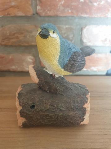 Figurine d'oiseau