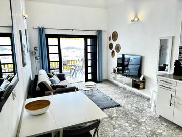 Appartement en location à TENERIFE SUD (los Cristianos), 50 m² ou plus