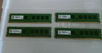 4 barettes RAM de 2GB DDR3