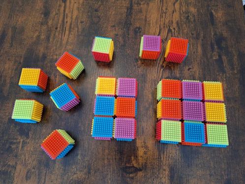 Cubes de jeu construction pour bébé, Enfants & Bébés, Jouets | Blocs de construction, Comme neuf, Enlèvement