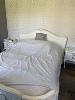Bed + lattenbodem + matras + nachtkastjes, Huis en Inrichting, Slaapkamer | Bedden, Gebruikt, Bretoens, 140 cm, Wit