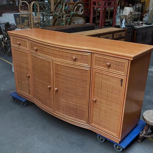Groot dressoir/dressoir van rotan, Huis en Inrichting, Kasten | Dressoirs, Zo goed als nieuw, Ophalen