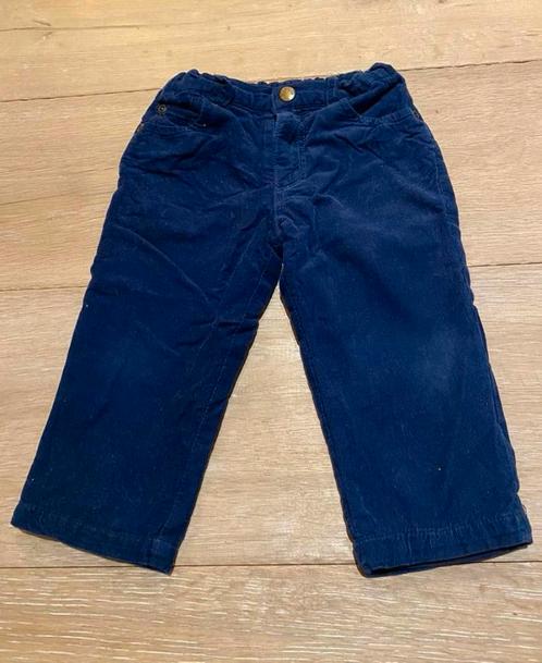 Blauwe geribbelde broek van River Woods - 12 maanden, Enfants & Bébés, Vêtements de bébé | Taille 80, Comme neuf, Garçon, Pantalon