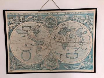 Vintage schoolkaart op paneel  beschikbaar voor biedingen