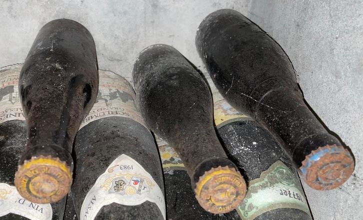 3 oude flessen westvleteren abt, keldervondst voor de kenner, Verzamelen, Biermerken, Flesje(s), Overige merken, Verzenden