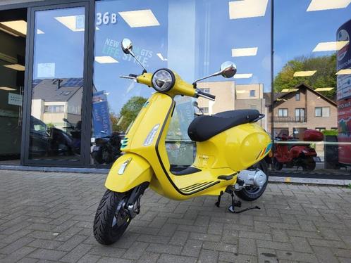 Nouveau lifting facial Vespa Primavera S 50cc, Vélos & Vélomoteurs, Scooters | Vespa, Neuf, Autres modèles, Classe B (45 km/h)