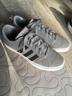Amper gedragen herensneakers Mt: 43/43,5, Overige kleuren, Ophalen of Verzenden, Zo goed als nieuw, Adidas