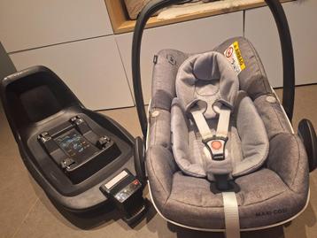 Maxicosi pebble met regenhoes, hoes en familyfix one i-size beschikbaar voor biedingen