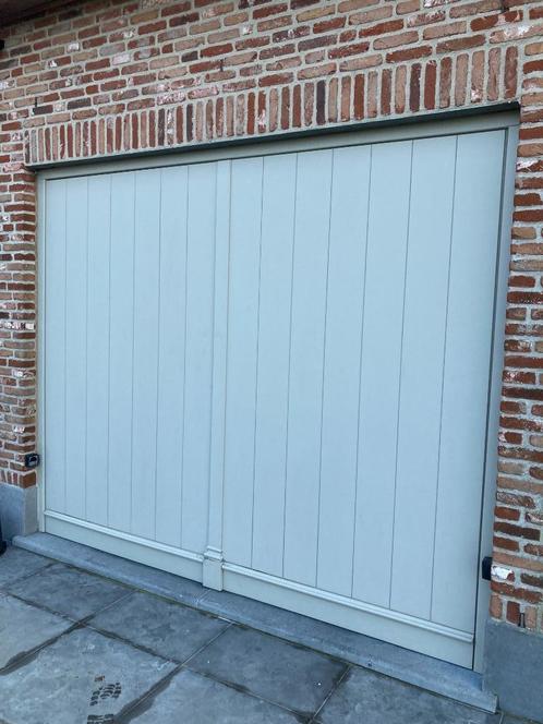 Elektrische garagepoort in hout, Doe-het-zelf en Bouw, Deuren en Vliegenramen, Zo goed als nieuw, Garagedeur, 215 cm of meer, 120 cm of meer