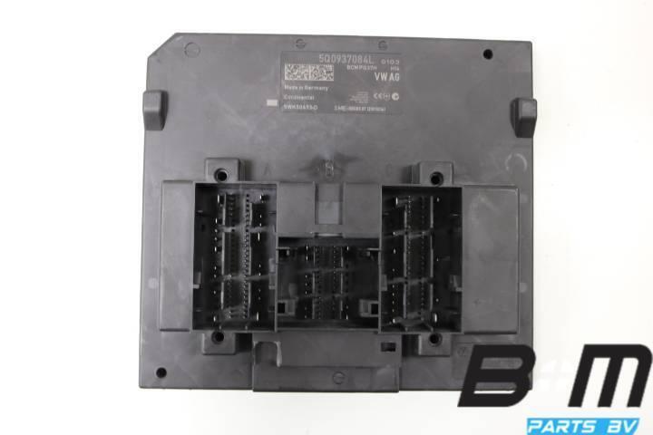 BCM VW Golf 7 5Q0937084L, Auto-onderdelen, Elektronica en Kabels, Gebruikt