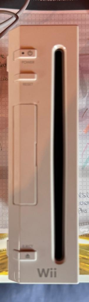 Wii + accessoires (wiimote défectueuse), Games en Spelcomputers, Spelcomputers | Nintendo Wii, Gebruikt, Met 1 controller, Met stuurtje