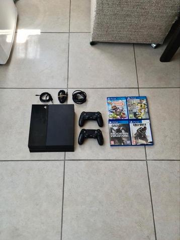 Playstation 4 | 2 Controllers | 4 Topgames beschikbaar voor biedingen