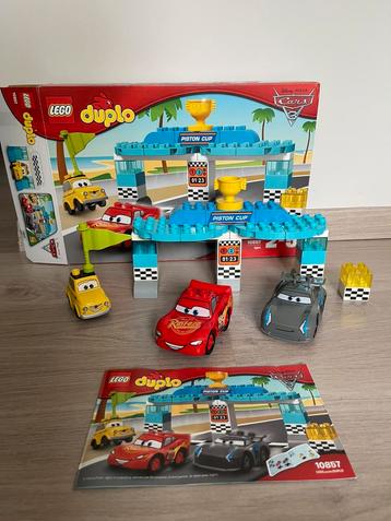 Lego Duplo Cars 10857 Piston Cup Race beschikbaar voor biedingen