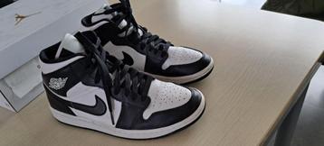 Schoenen Jordan maat 40,5 beschikbaar voor biedingen