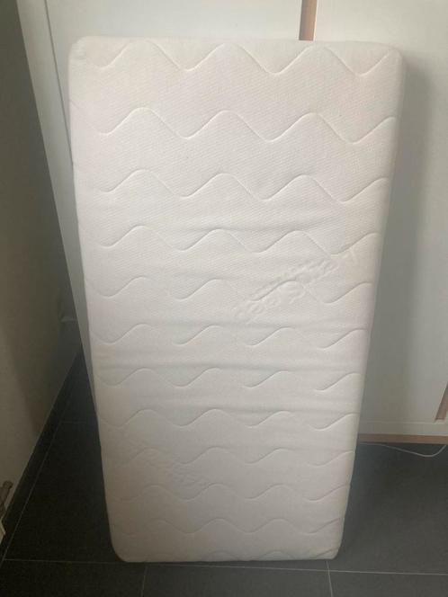 Matras Aerosleep + matrasbeschermer LEDIKANT, Huis en Inrichting, Slaapkamer | Matrassen en Bedbodems, Zo goed als nieuw, Matras