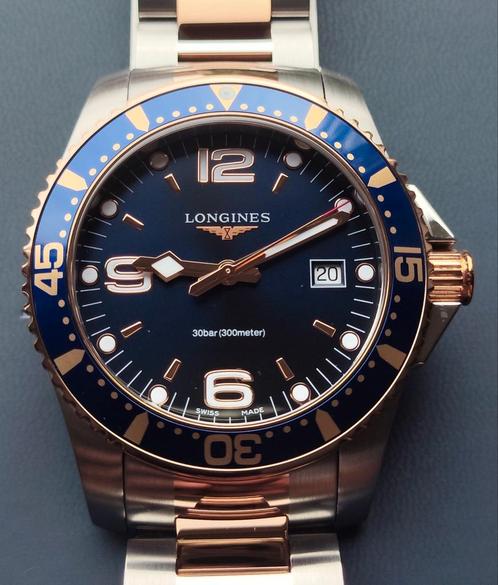 T.K. z.g.a.n. Longines HydroConquest two tone (Blauw) 2023., Handtassen en Accessoires, Horloges | Heren, Zo goed als nieuw, Polshorloge