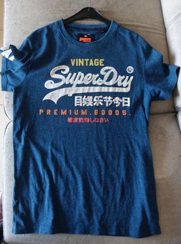 T-shirt Superdry bleu L disponible aux enchères