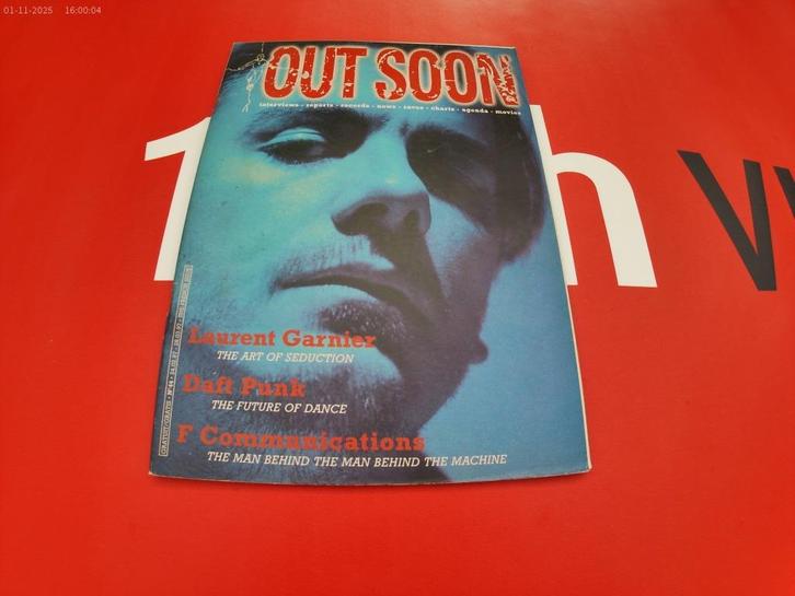 Out Soon tijdschrift nr 44, Verzamelen, Tijdschriften, Kranten en Knipsels, Tijdschrift, 1980 tot heden, Ophalen
