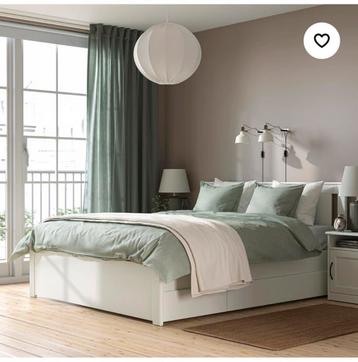 SONGESAND Bed frame with 2 storage boxes, white/Luröy, Queen beschikbaar voor biedingen