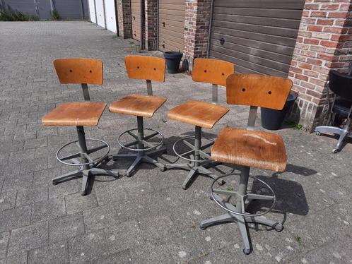 4 vintage Co.fe.mo (Italy) industriële bureastoelen, Huis en Inrichting, Bureaustoelen, Gebruikt, Bureaustoel, Ophalen