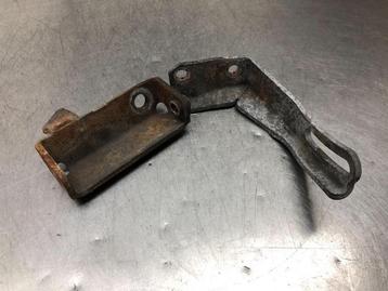 DYNAMOSTEUN BOVEN V-Snaar Daihatsu Cuore (L251 / 271 / 276) beschikbaar voor biedingen