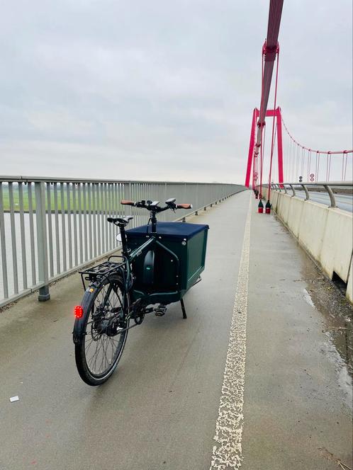 Larry vs Harry Bullit op maat gemaakte bak, Fietsen en Brommers, Fietsen | Bakfietsen, Gebruikt, Goederen, Ophalen