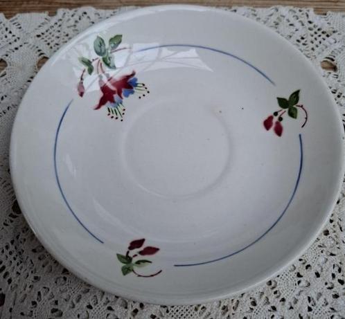 Oud Franse schotel, roze fuchsia's, Sarreguemines Bermudes, Antiek en Kunst, Antiek | Servies los, Ophalen of Verzenden