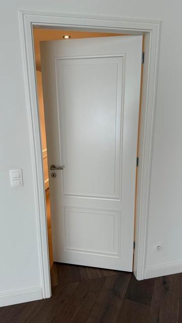 Binnendeur compleet merk svedex 212*83 cm H*B beschikbaar voor biedingen