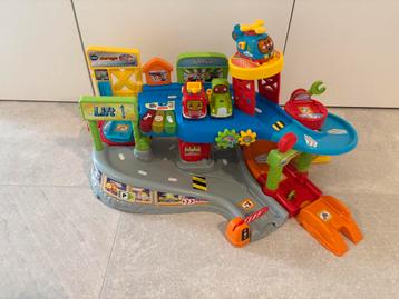 Garage Toet toet - 2021 beschikbaar voor biedingen