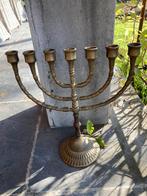 7 armige kandelaar in koper, Enlèvement, Cuivre