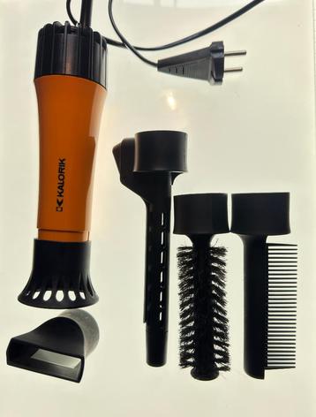 Vintage oranje haardroger Kalorik met opzetstukken beschikbaar voor biedingen